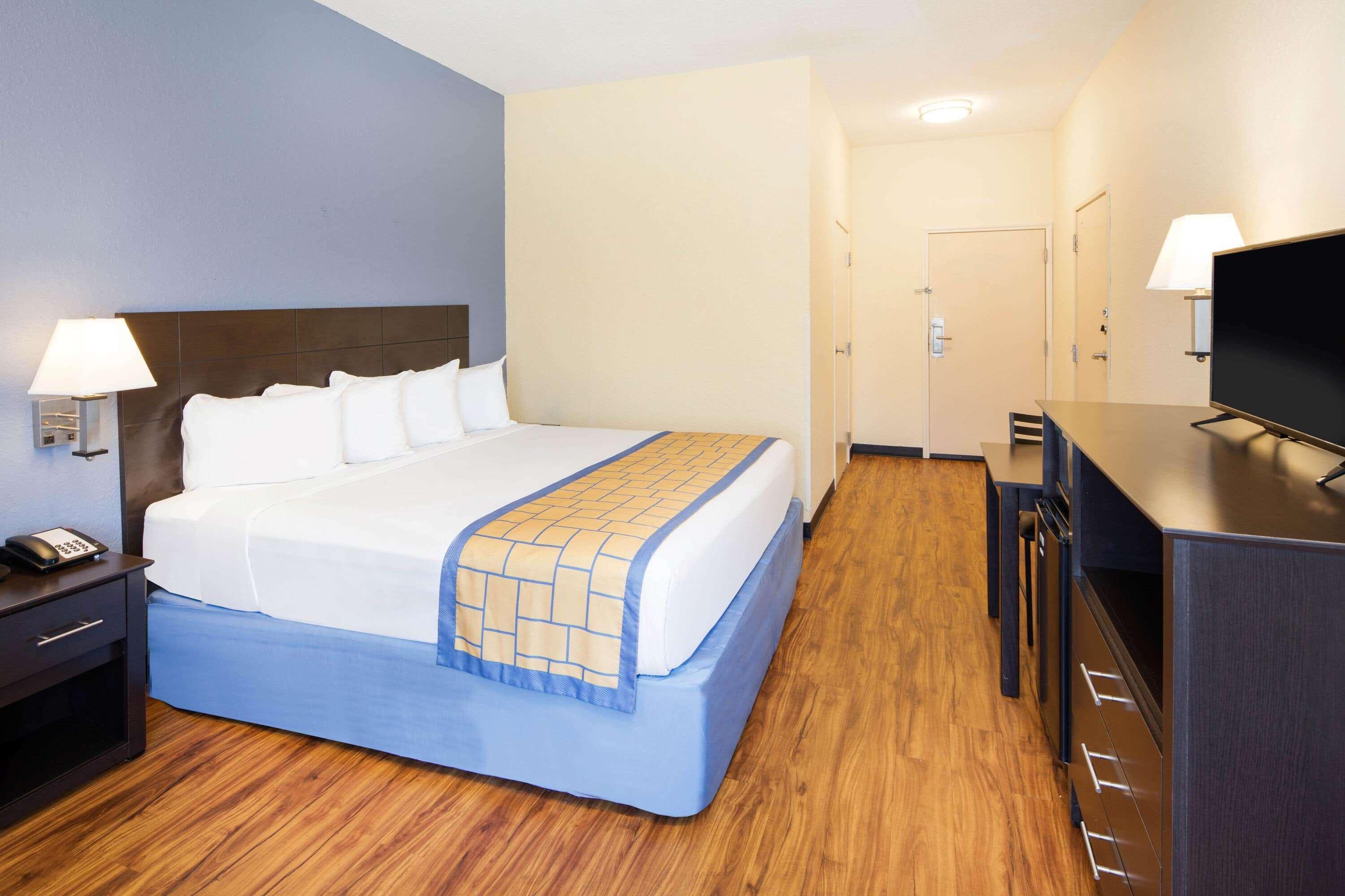 Days Inn By Wyndham Macon I-75 North Экстерьер фото