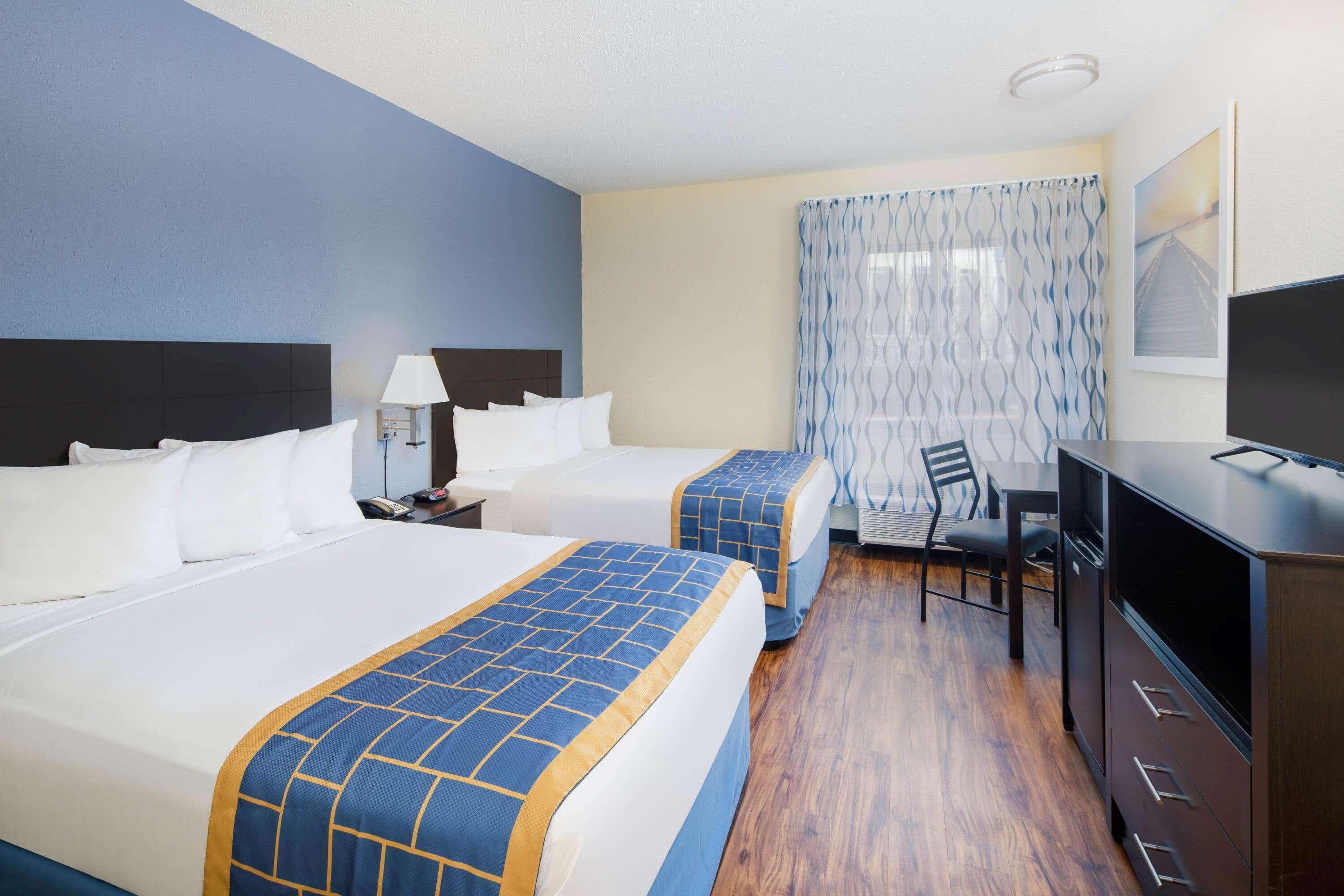Days Inn By Wyndham Macon I-75 North Экстерьер фото