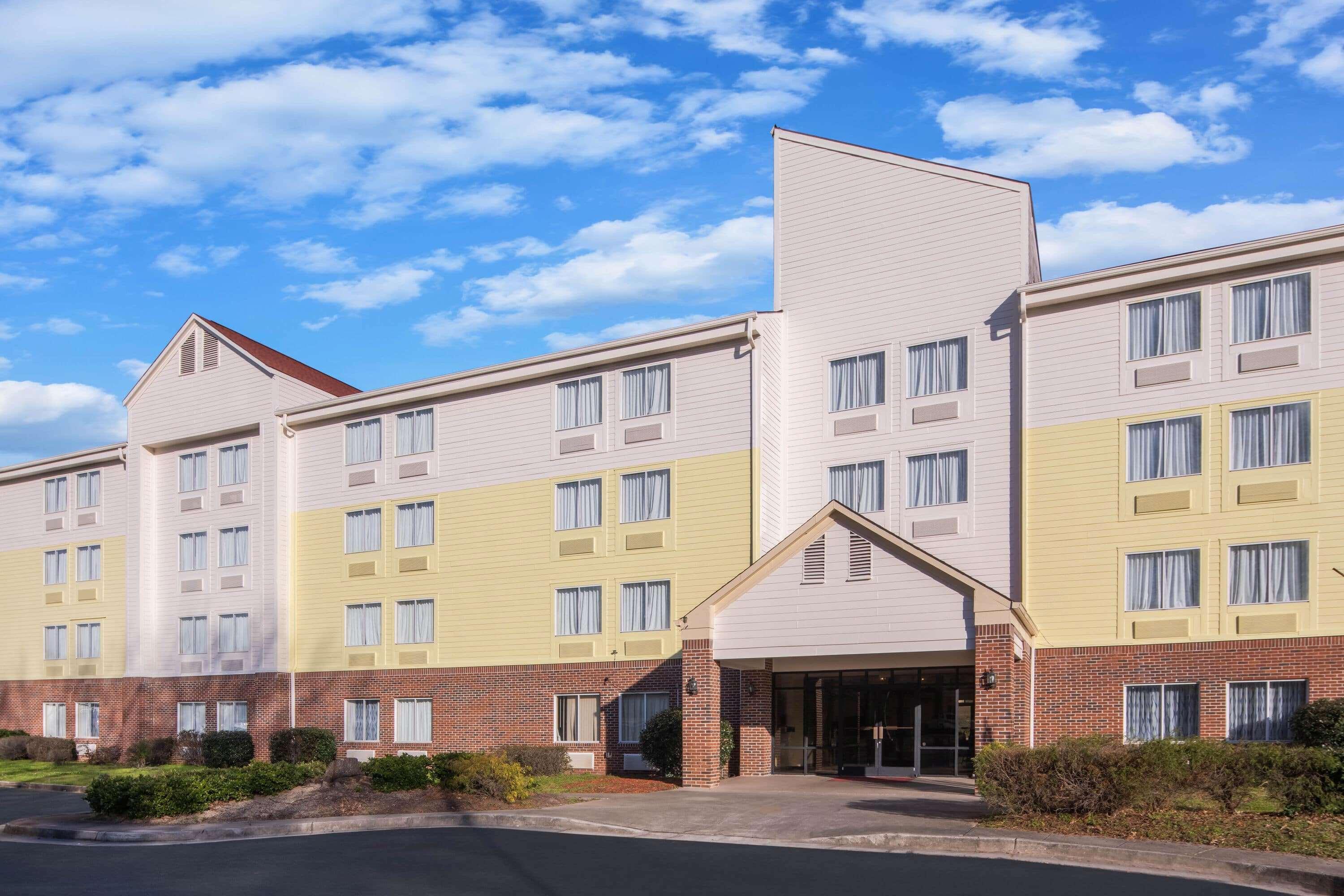 Days Inn By Wyndham Macon I-75 North Экстерьер фото