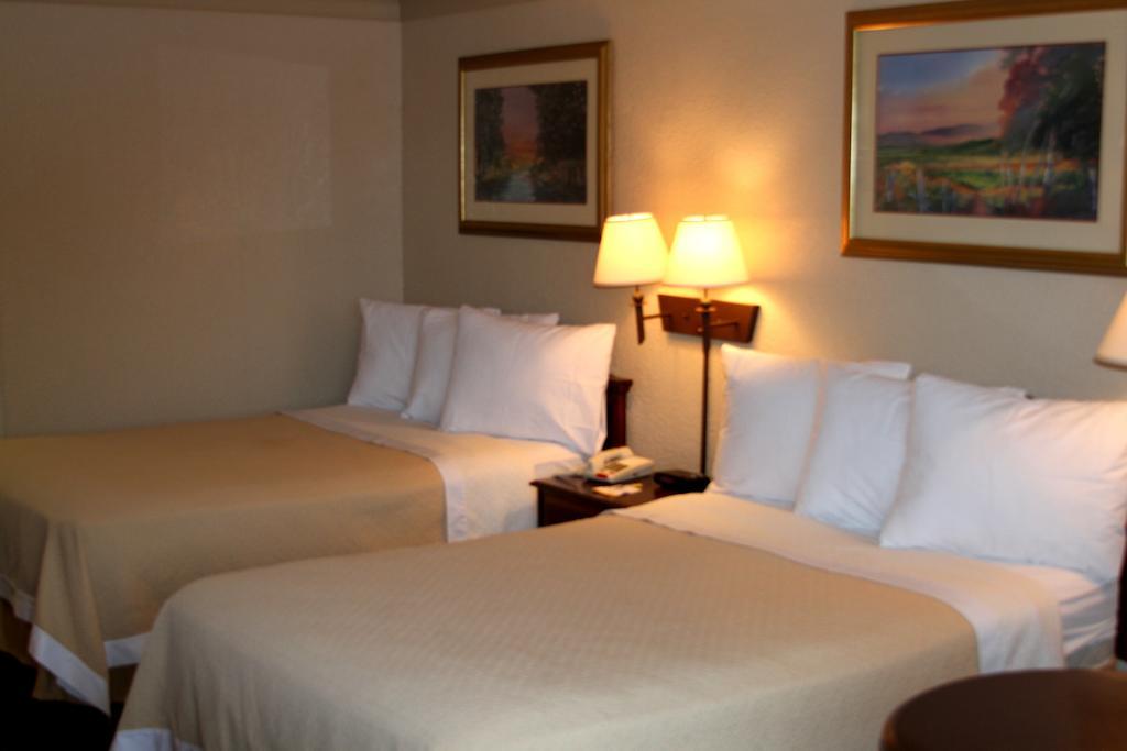 Days Inn By Wyndham Macon I-75 North Экстерьер фото